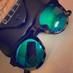 Diff Eyewear Sunglasses
